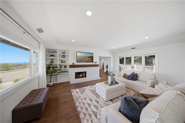 880 Avenida Acapulco, San Clemente, CA 92672