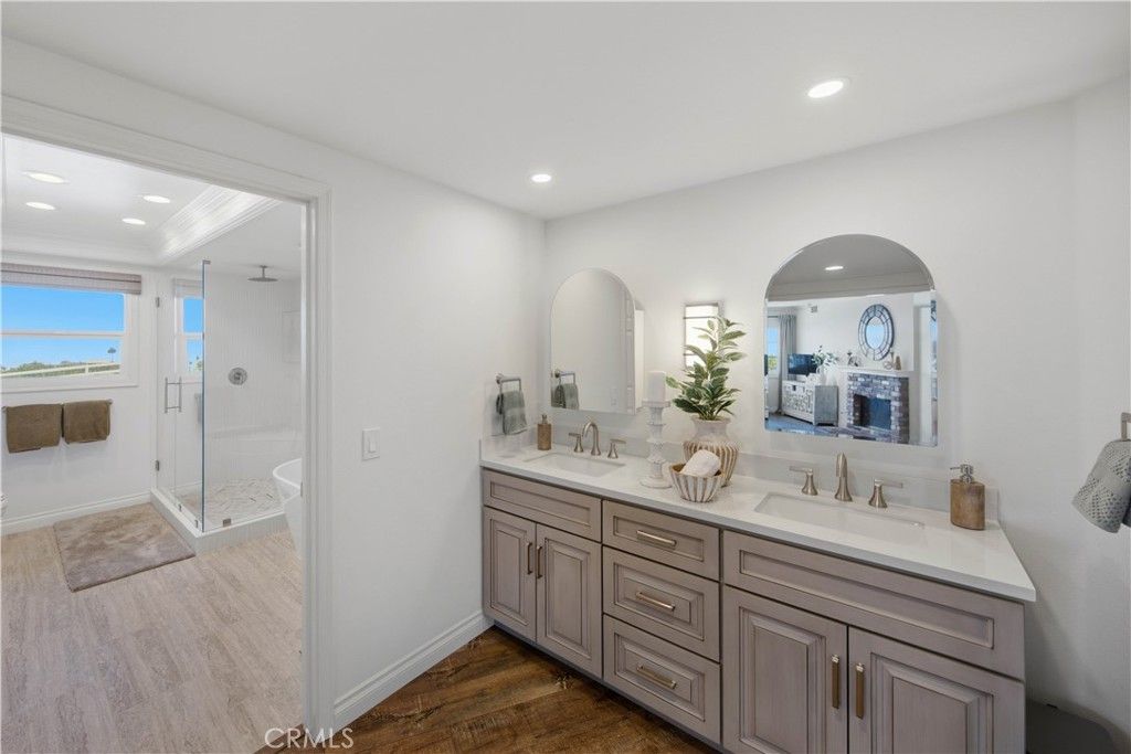 Image 24 of property listing at 880 Avenida Acapulco, San Clemente, CA 92672
