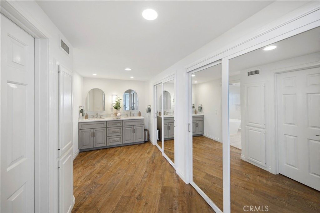 Image 25 of property listing at 880 Avenida Acapulco, San Clemente, CA 92672