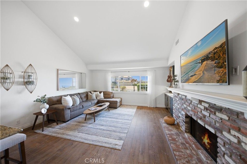 Image 27 of property listing at 880 Avenida Acapulco, San Clemente, CA 92672