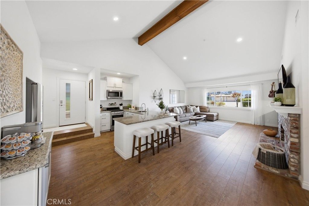 Image 28 of property listing at 880 Avenida Acapulco, San Clemente, CA 92672
