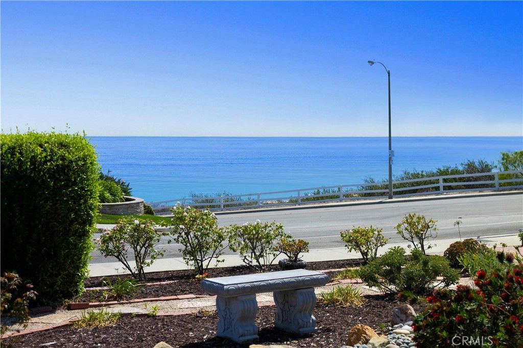 Image 30 of property listing at 880 Avenida Acapulco, San Clemente, CA 92672
