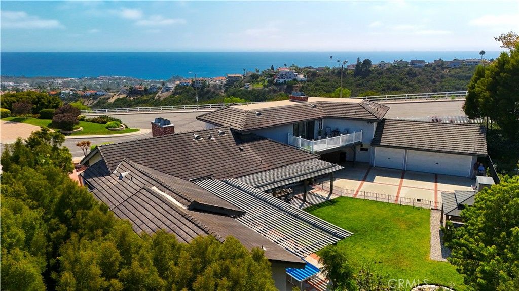 Image 4 of property listing at 880 Avenida Acapulco, San Clemente, CA 92672