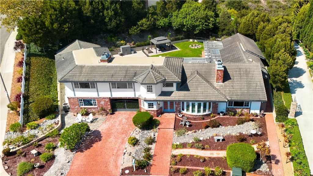 Image 41 of property listing at 880 Avenida Acapulco, San Clemente, CA 92672