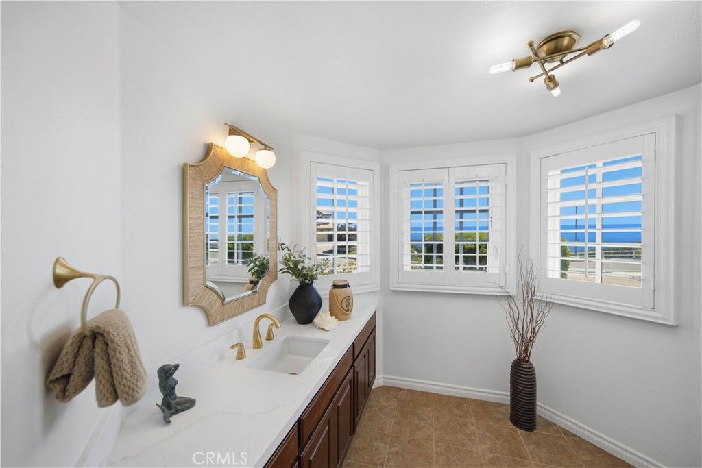 Image 44 of property listing at 880 Avenida Acapulco, San Clemente, CA 92672
