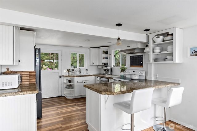 5222 East Harbor Road, Freeland, WA 98249