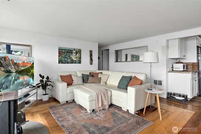 5222 East Harbor Road, Freeland, WA 98249