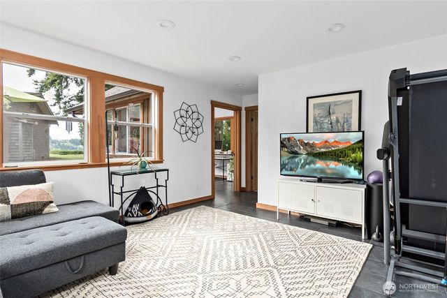 5222 East Harbor Road, Freeland, WA 98249