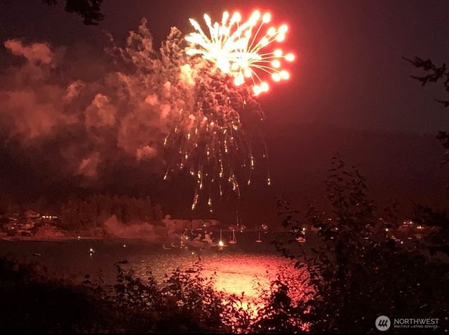 5222 East Harbor Road, Freeland, WA 98249