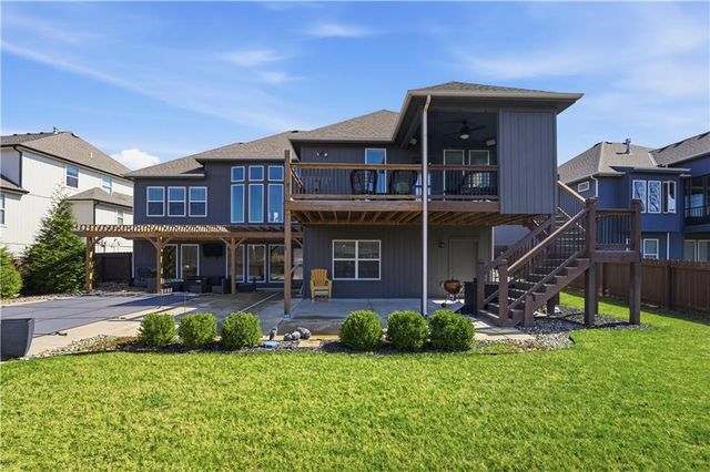 11300 N Michigan Avenue, Kansas City, MO 64155