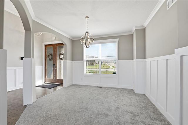 11300 N Michigan Avenue, Kansas City, MO 64155