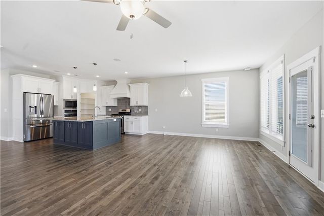 11300 N Michigan Avenue, Kansas City, MO 64155