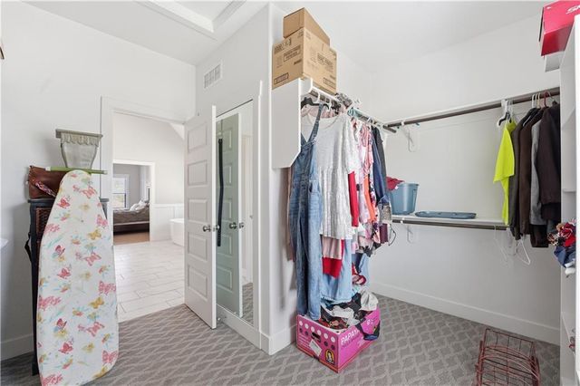 11300 N Michigan Avenue, Kansas City, MO 64155