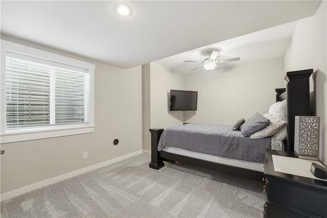 11300 N Michigan Avenue, Kansas City, MO 64155