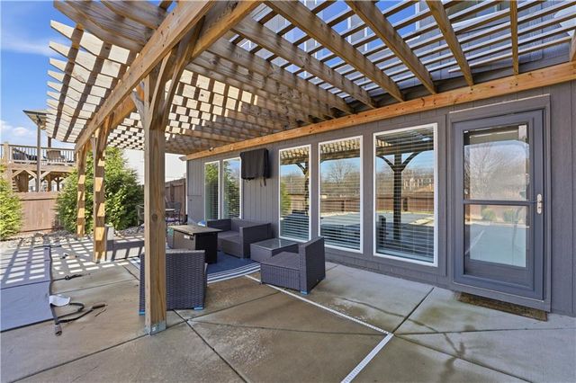 11300 N Michigan Avenue, Kansas City, MO 64155