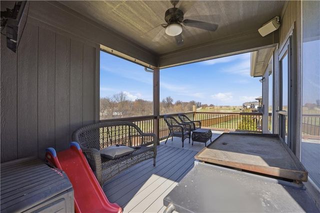 11300 N Michigan Avenue, Kansas City, MO 64155