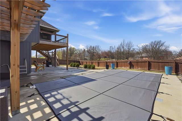 11300 N Michigan Avenue, Kansas City, MO 64155