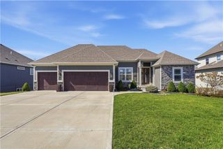 11300 N Michigan Avenue, Kansas City, MO 64155