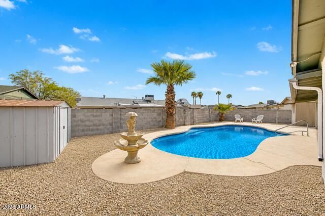 10819 W FRIER Drive, Glendale, AZ 85307