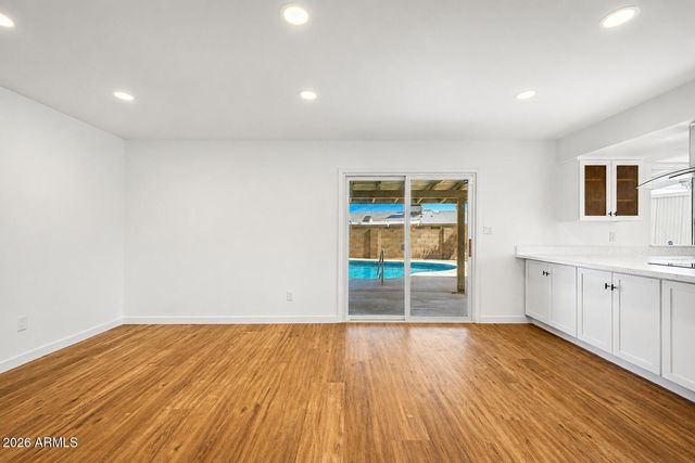 10819 W FRIER Drive, Glendale, AZ 85307