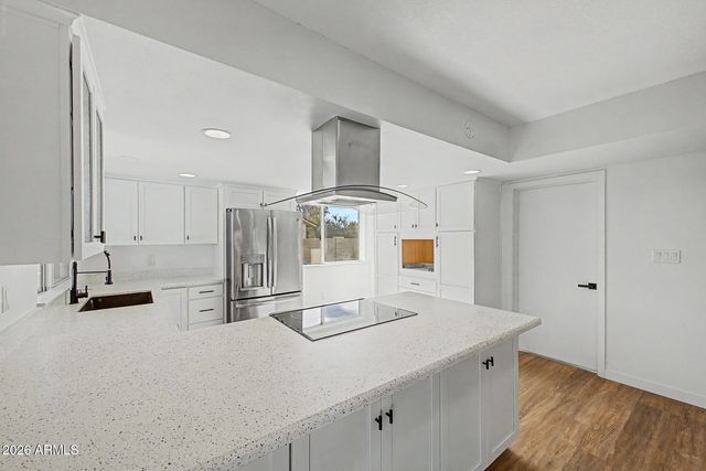10819 W FRIER Drive, Glendale, AZ 85307