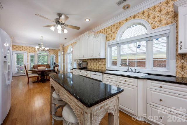 1256 Kennett Avenue, Gastonia, NC 28054