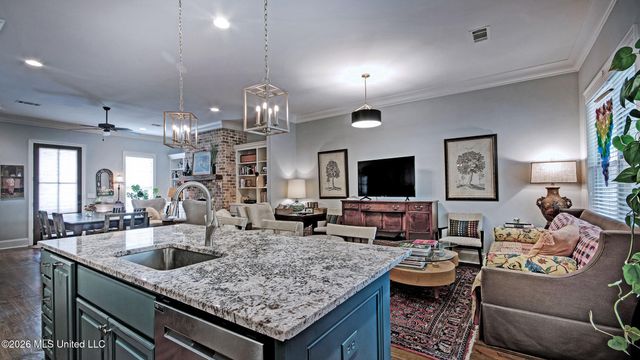46 Charleston Circle, Brandon, MS 39047