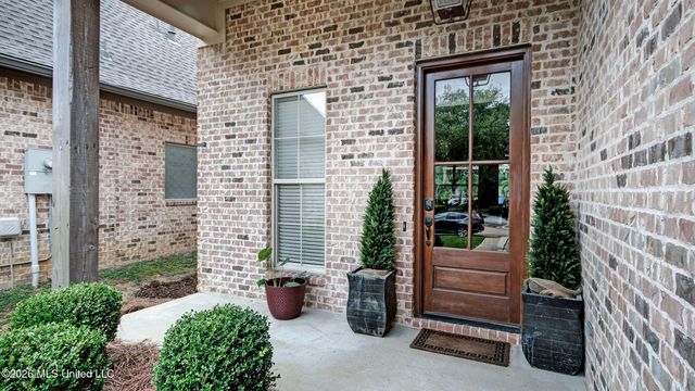 46 Charleston Circle, Brandon, MS 39047