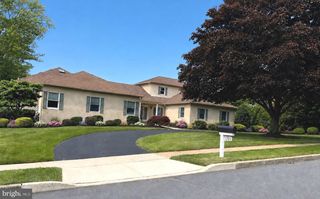1701 WELLSLY RD, Dresher, PA 19025