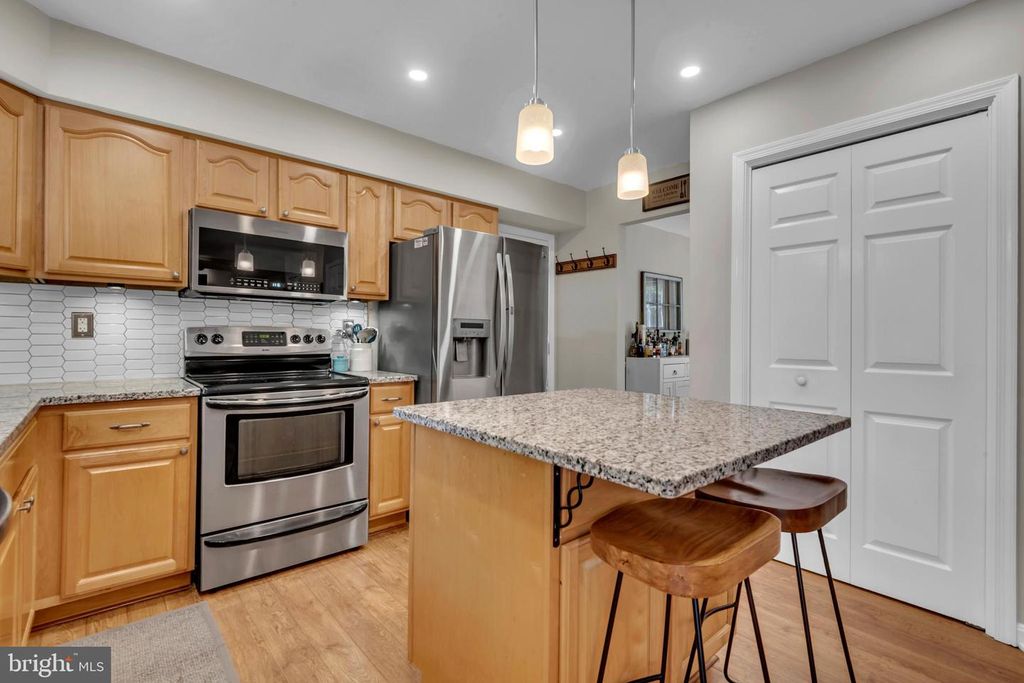 Image 14 of property listing at 1016 DOCKSER DR, Crownsville, MD 21032