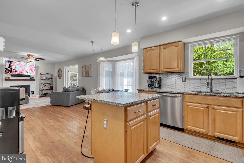 Image 15 of property listing at 1016 DOCKSER DR, Crownsville, MD 21032