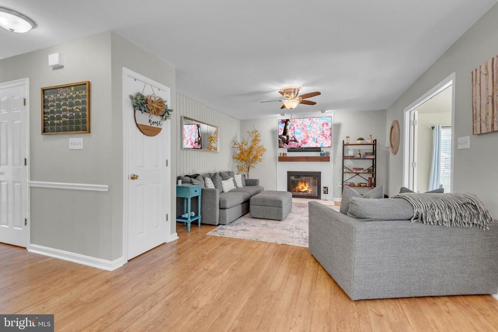 Image 19 of property listing at 1016 DOCKSER DR, Crownsville, MD 21032