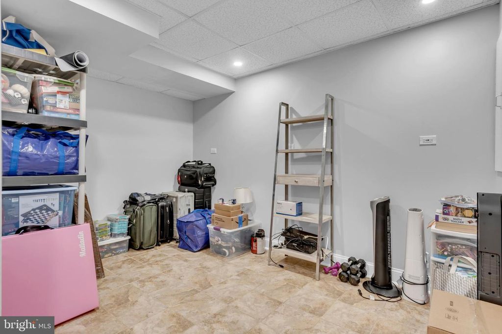 Image 40 of property listing at 1016 DOCKSER DR, Crownsville, MD 21032