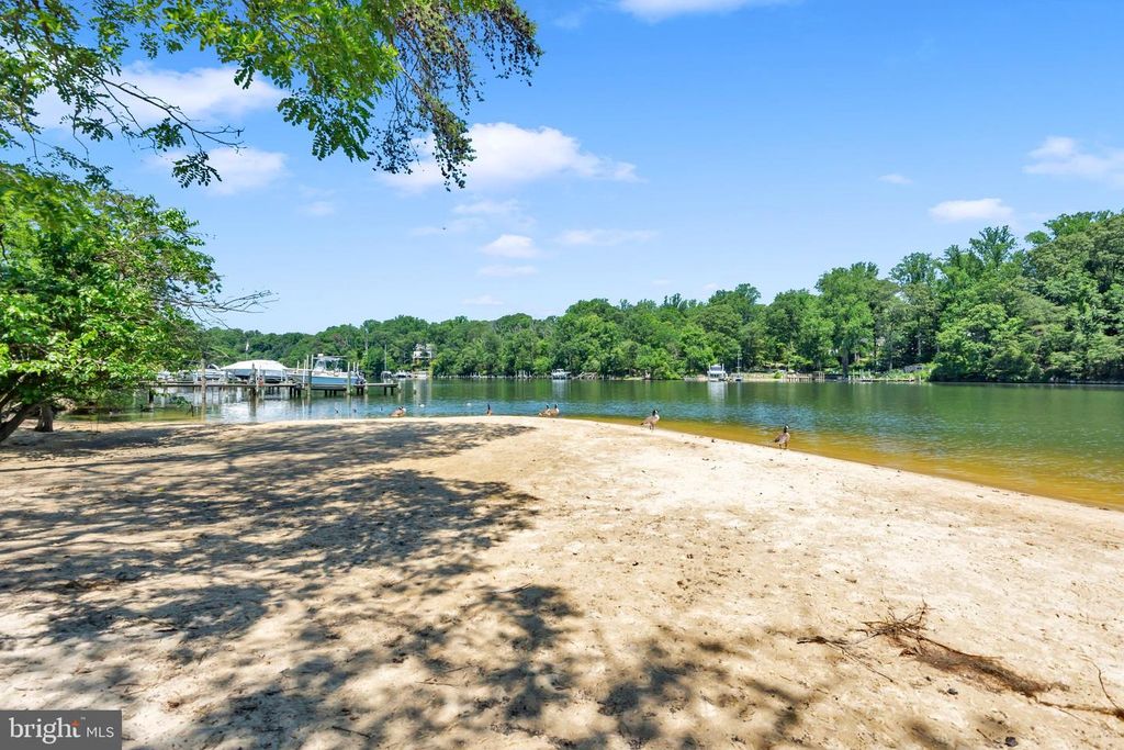 Image 61 of property listing at 1016 DOCKSER DR, Crownsville, MD 21032