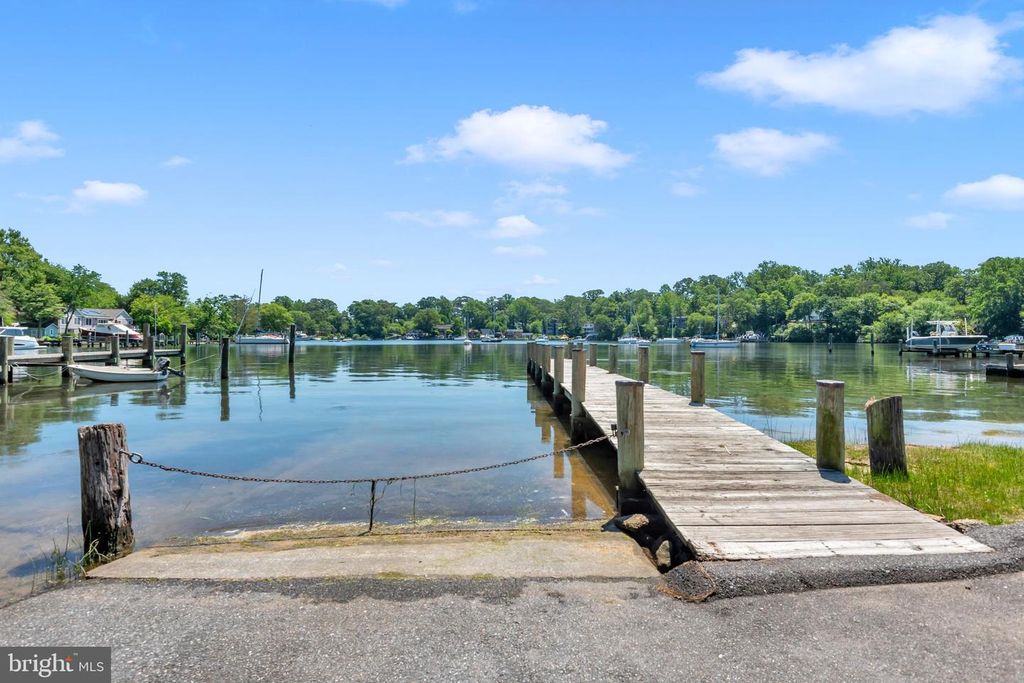 Image 66 of property listing at 1016 DOCKSER DR, Crownsville, MD 21032