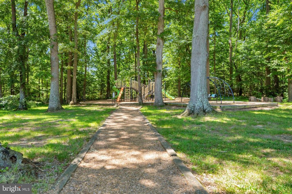 Image 70 of property listing at 1016 DOCKSER DR, Crownsville, MD 21032
