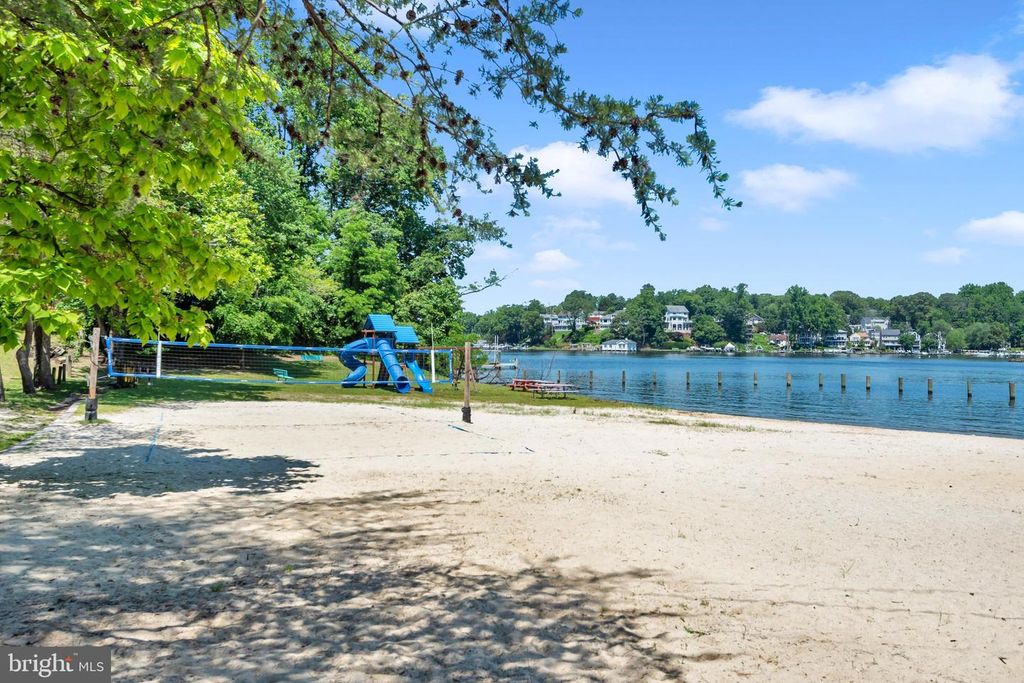 Image 81 of property listing at 1016 DOCKSER DR, Crownsville, MD 21032