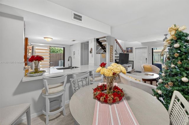 10425 SW 154th Ct 6, Miami, FL 33196