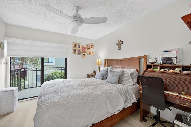 10425 SW 154th Ct 6, Miami, FL 33196