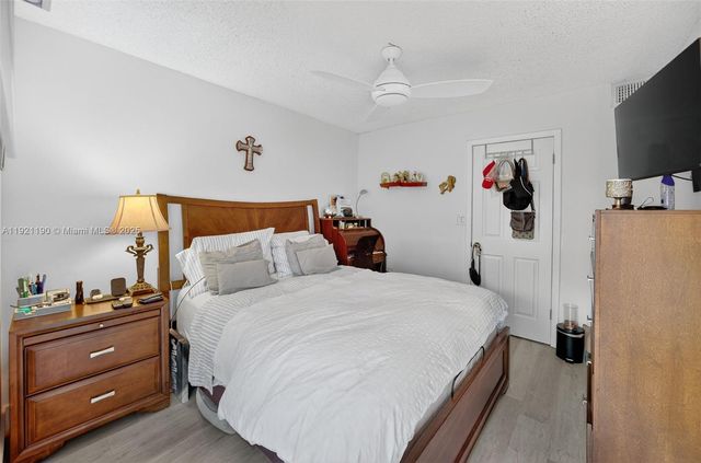 10425 SW 154th Ct 6, Miami, FL 33196