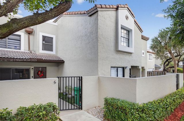 10425 SW 154th Ct 6, Miami, FL 33196