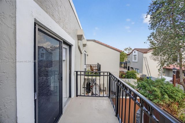 10425 SW 154th Ct 6, Miami, FL 33196