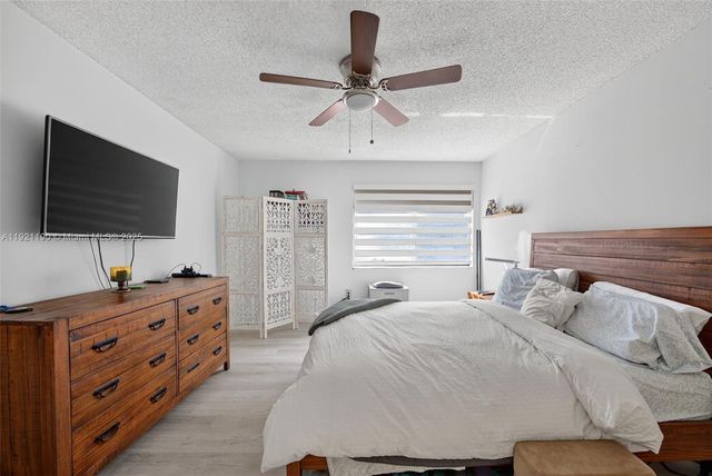 10425 SW 154th Ct 6, Miami, FL 33196