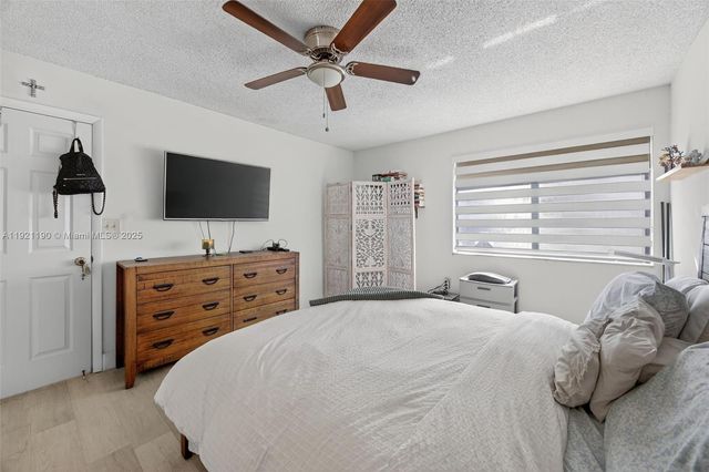 10425 SW 154th Ct 6, Miami, FL 33196