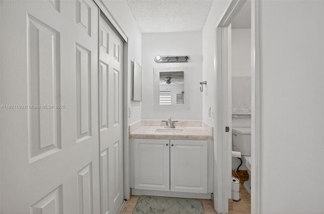 10425 SW 154th Ct 6, Miami, FL 33196