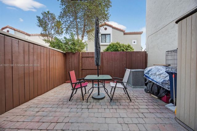 10425 SW 154th Ct 6, Miami, FL 33196