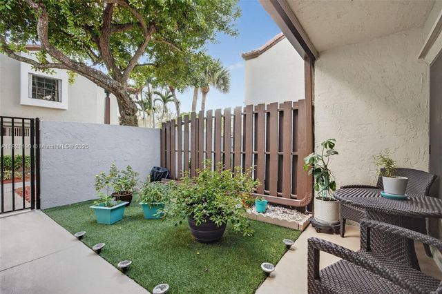 10425 SW 154th Ct 6, Miami, FL 33196