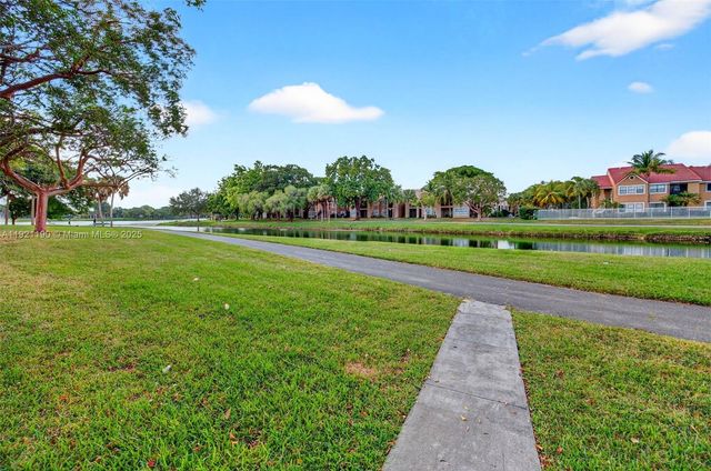 10425 SW 154th Ct 6, Miami, FL 33196