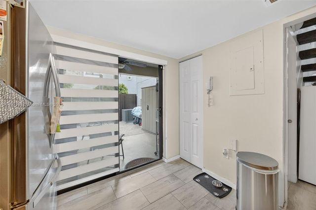 10425 SW 154th Ct 6, Miami, FL 33196