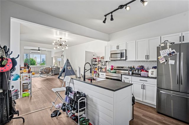 139-141 E Sycamore St, Mt Washington, PA 15211